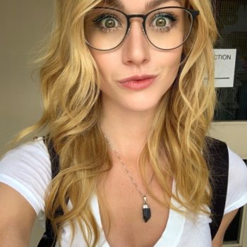 Yomna - Curley - Côte-d'Or | Massage Nue