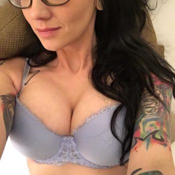 Harini - Esternay - Marne | Massage Nue