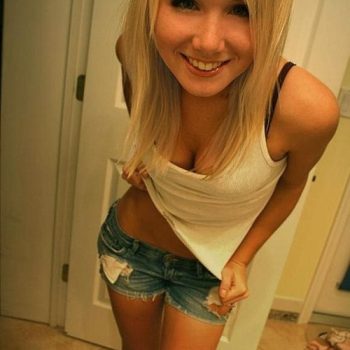 Elyesa - Féy - Moselle | Massage Nue