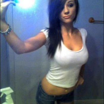 Delphie - Bermeries - Nord | Massage Nue