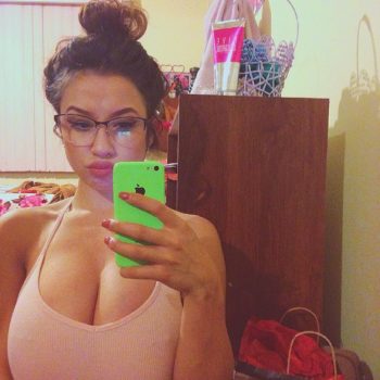 Wafah - Isles-sur-Suippe - Marne | Massage Nue