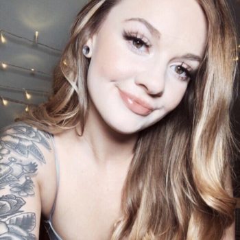 Tiana - Dompierre-en-Morvan - Côte-d'Or | Massage Nue