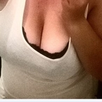 Dominica - Ry - Seine-Maritime | Massage Nue