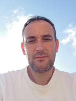 Fethi - Abergement-lès-Thésy - Jura | Massage Nue