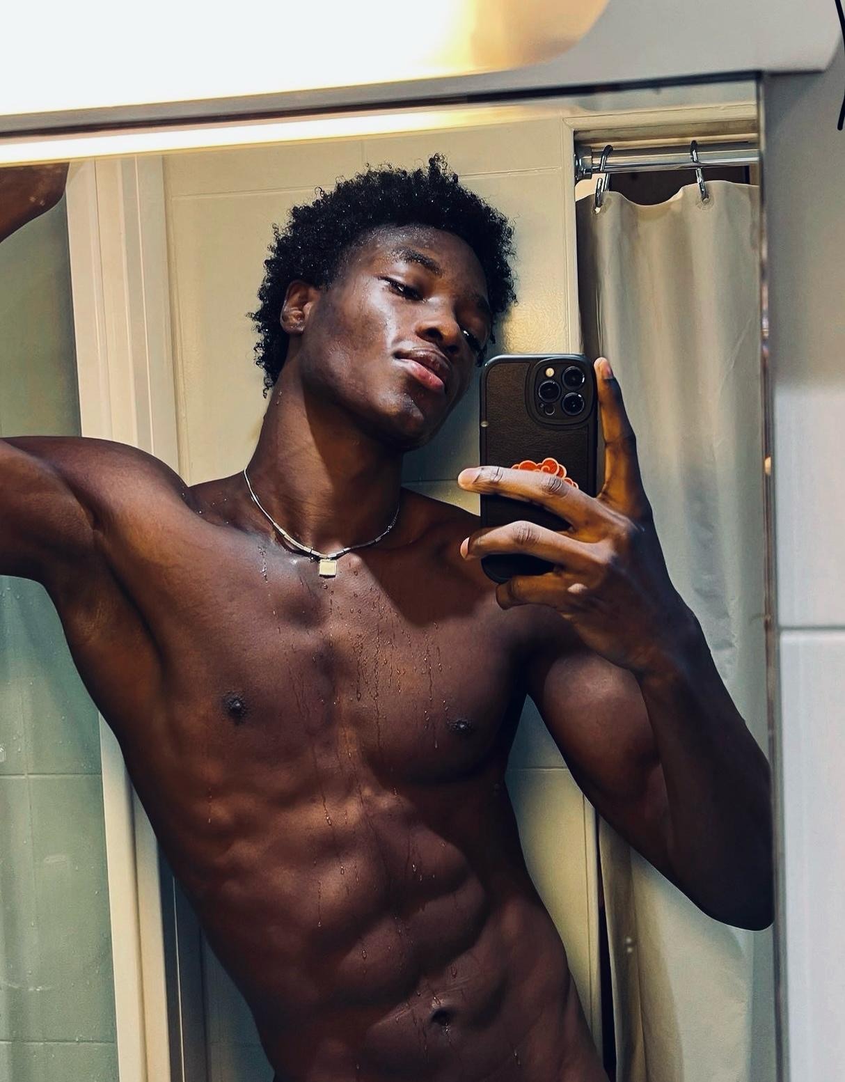 Philogene - Semoy - Loiret | Massage Nue