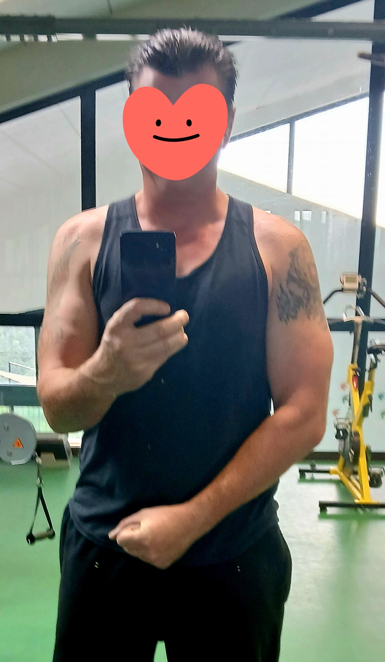 Angello - Saint-Gengoux-le-National - Saône-et-Loire | Massage Nue