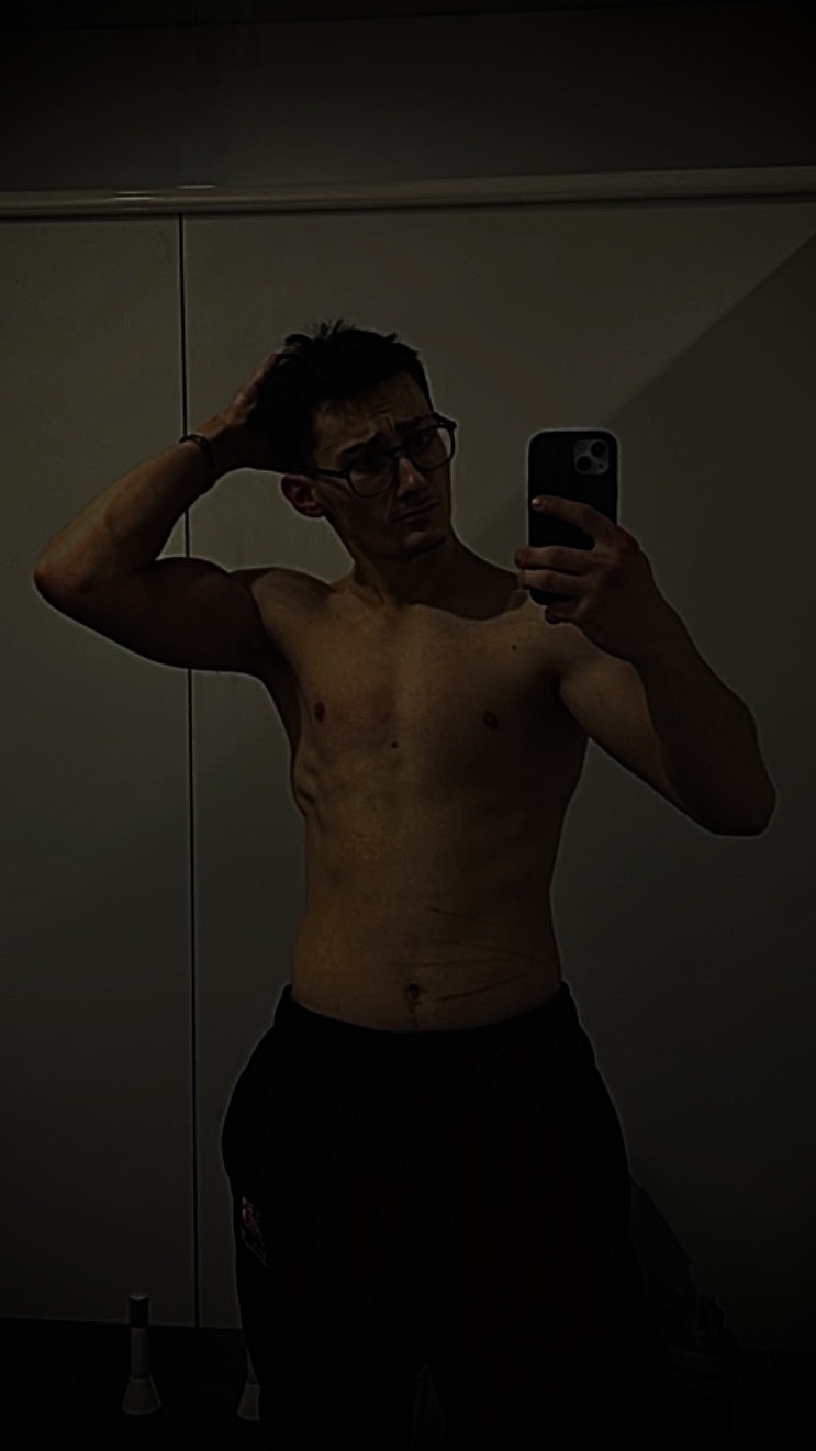 Amilcar - Aouste - Ardennes | Massage Nue