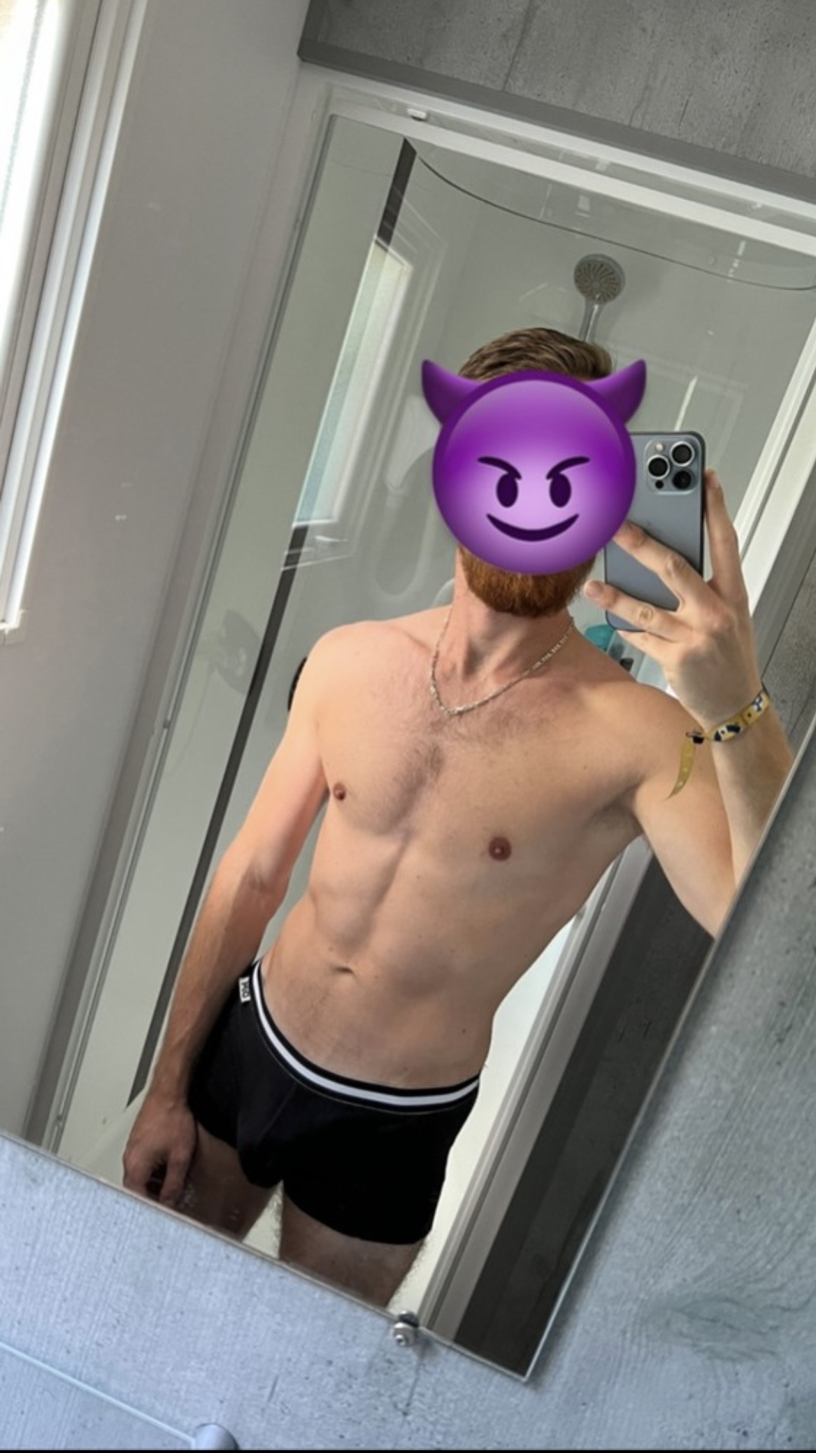 Eladio - Bosgouet - Eure | Massage Nue