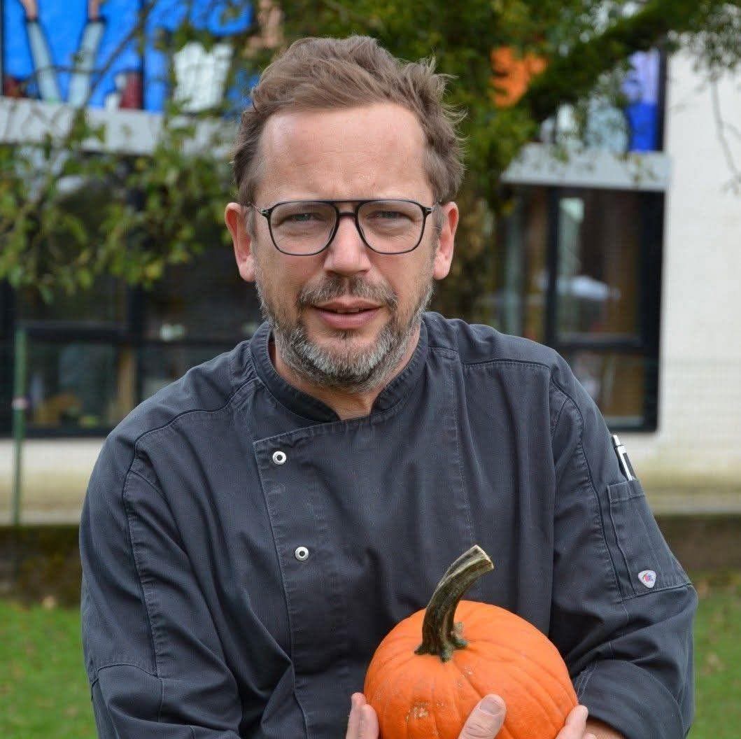 Willyam - Nieul-le-Dolent - Vendée | Massage Nue