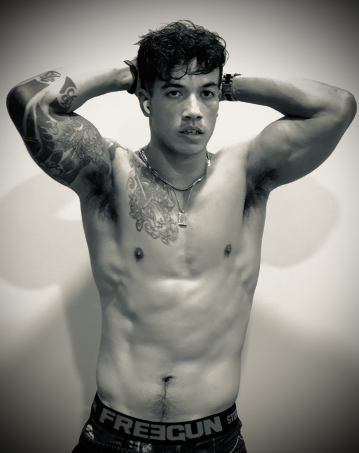 Darius - Mesmay - Doubs | Massage Nue