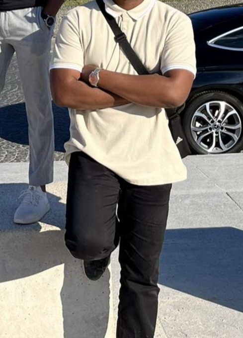 Abdelmalek - Monceau-sur-Oise - Aisne | Massage Nue