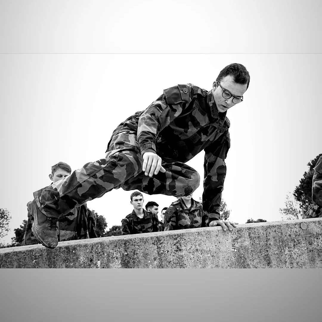 Eyal - Thourotte - Oise | Massage Nue