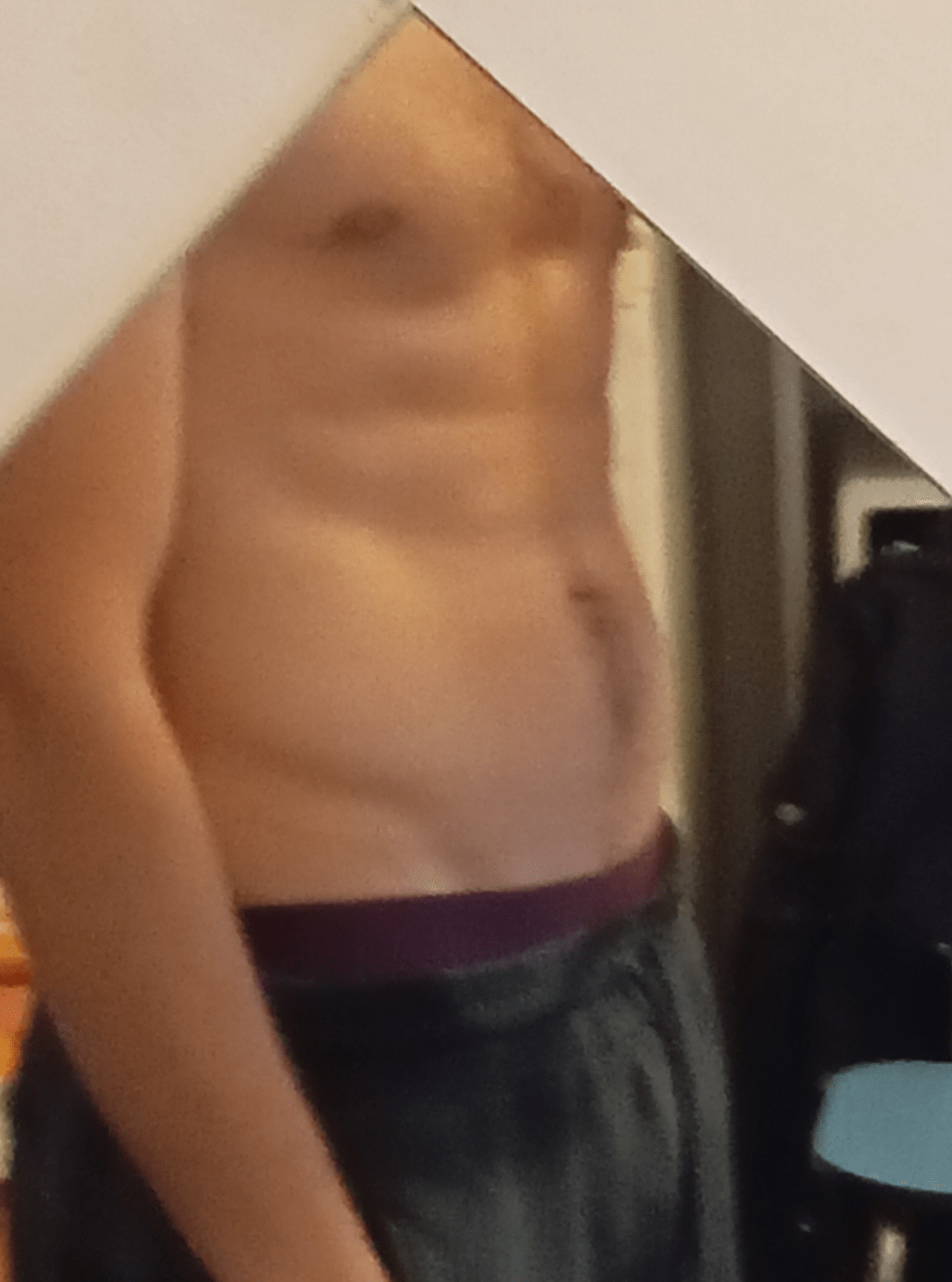 Elwenn - Mortiers - Aisne | Massage Nue