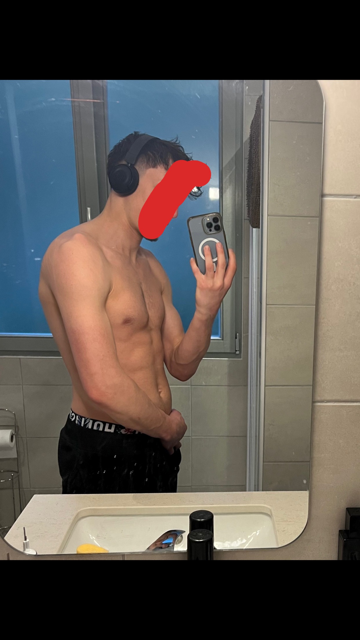 Nassir - Sancy-les-Cheminots - Aisne | Massage Nue