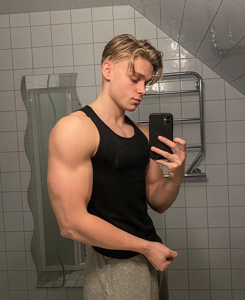 Souleymane - Allibaudières - Aube | Massage Nue