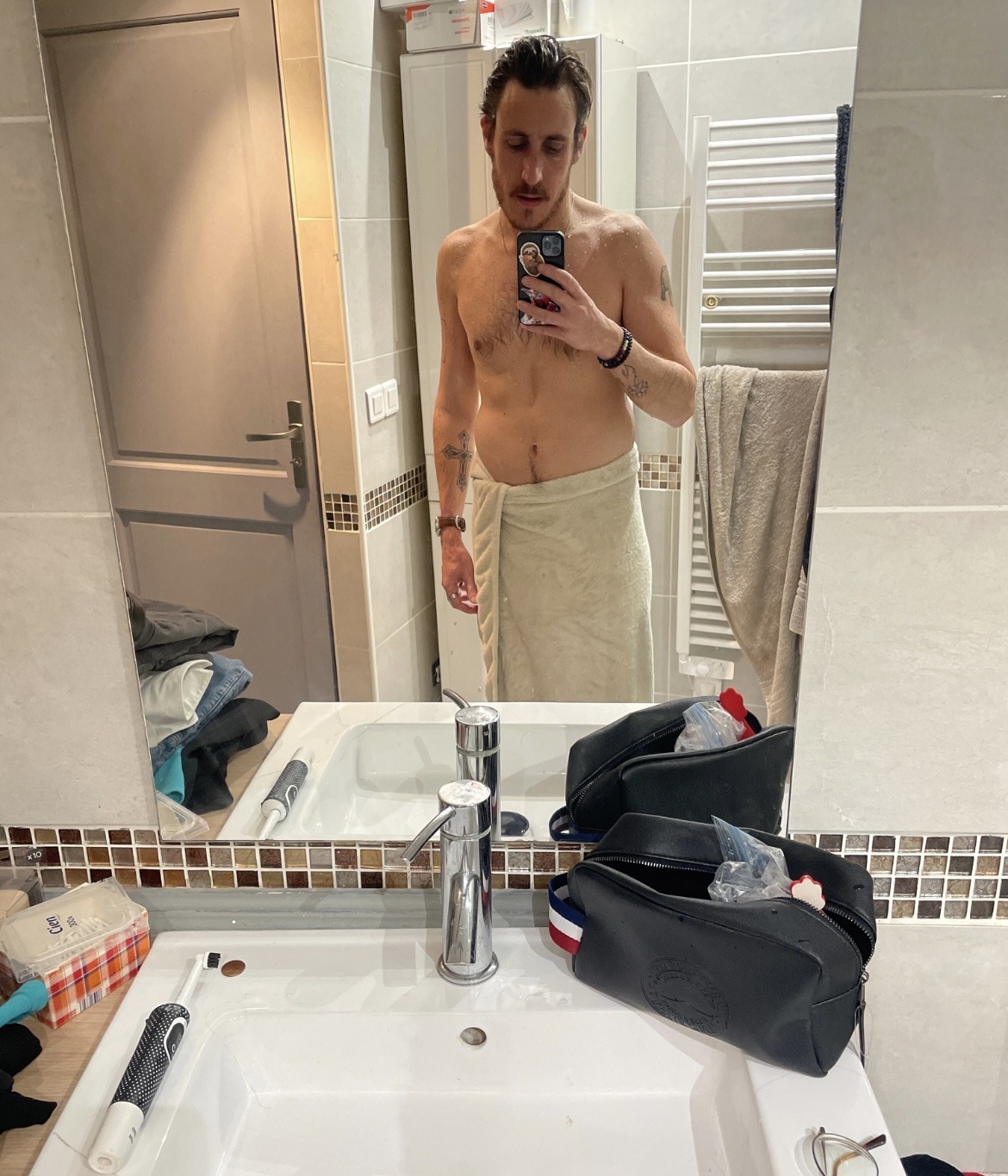 Emric - Blauzac - Gard | Massage Nue