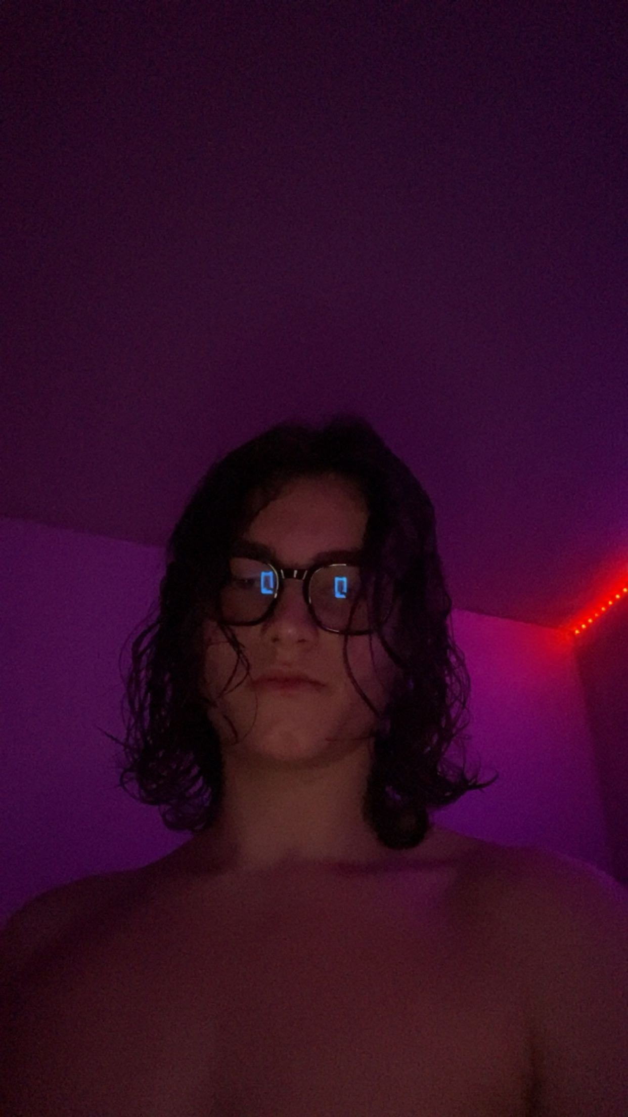 Yaneck - Berlaimont - Nord | Massage Nue