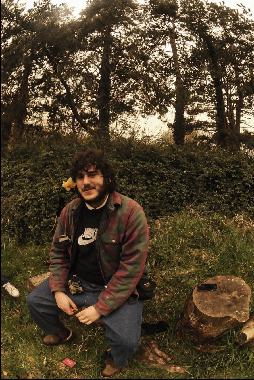 Idir - LaMotte-Ternant - Côte-d'Or | Massage Nue