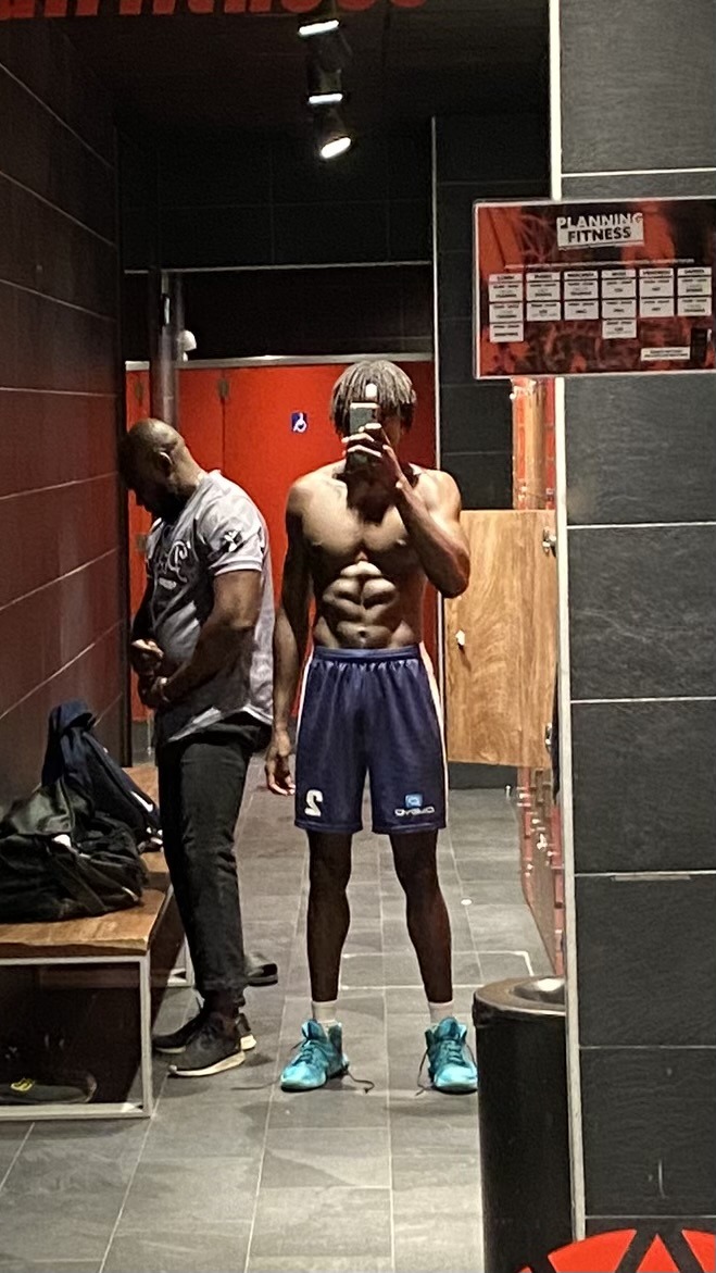 Ridouane - Bourthes - Pas-de-Calais | Massage Nue