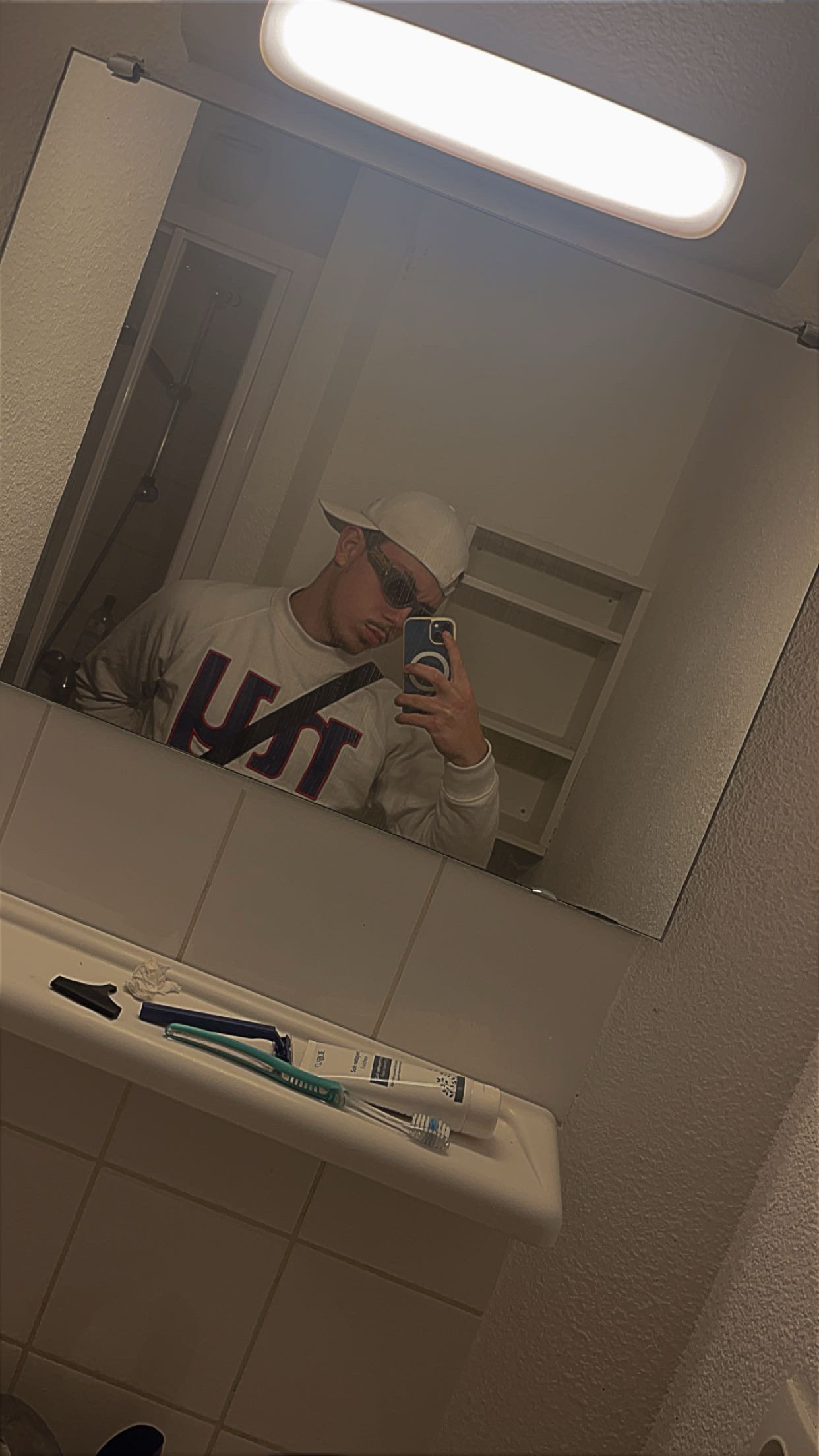 Pierre-hadrien - Vattetot-sous-Beaumont - Seine-Maritime | Massage Nue