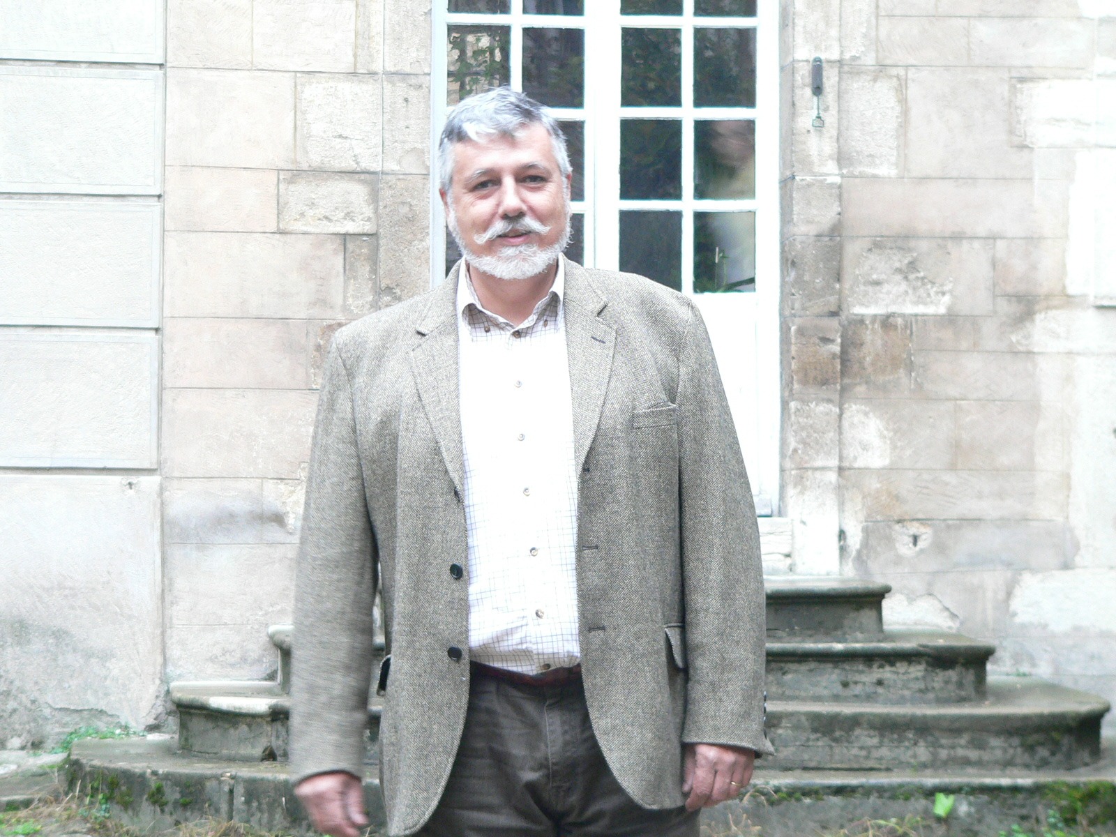 Kennan - Albepierre-Bredons - Cantal | Massage Nue