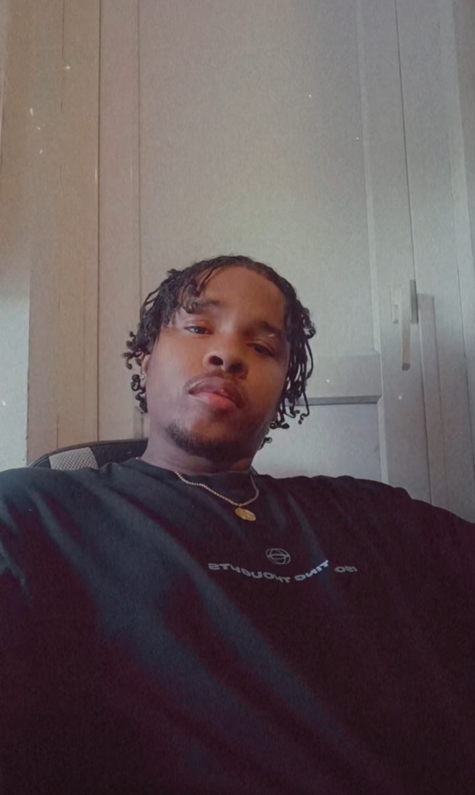 Hocine - Mouchy-le-Châtel - Oise | Massage Nue