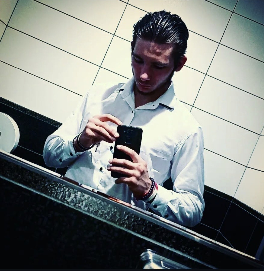 Johan - Chevigney-sur-l'Ognon - Doubs | Massage Nue