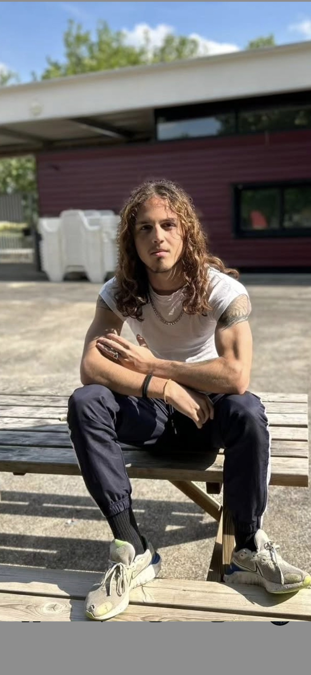 Avishai - Warlencourt-Eaucourt - Pas-de-Calais | Massage Nue