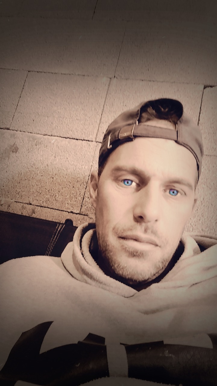 Ozan - Billey - Côte-d'Or | Massage Nue