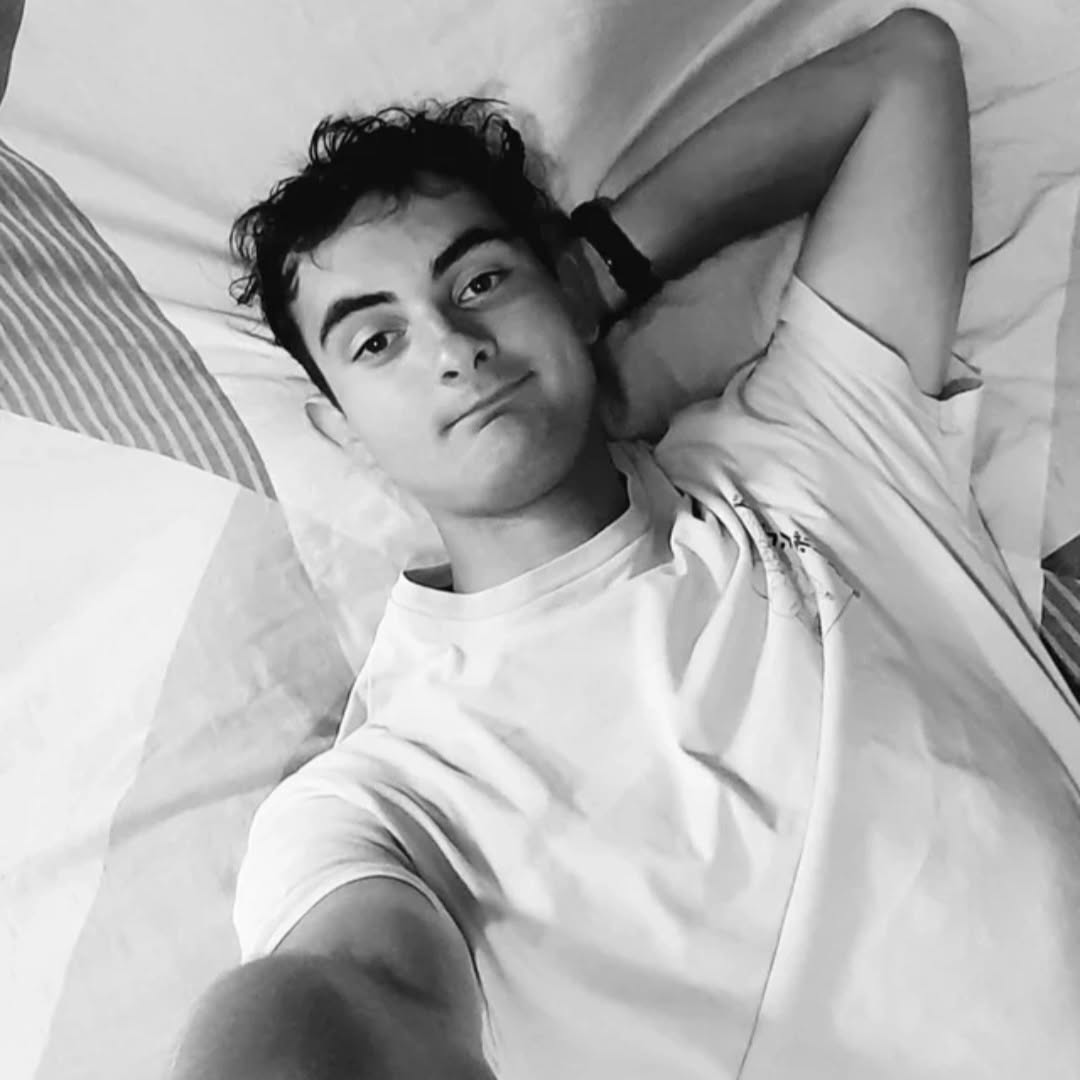 Steves - Corribert - Marne | Massage Nue